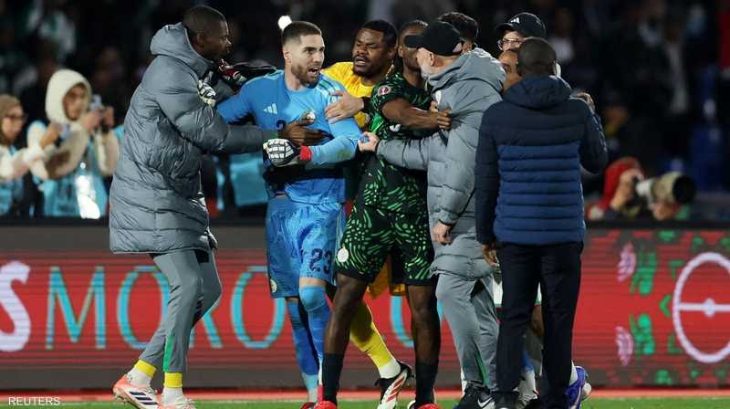 الكاف تسلّط عقوبات قاسية على المنتخب الوطني الجزائري
