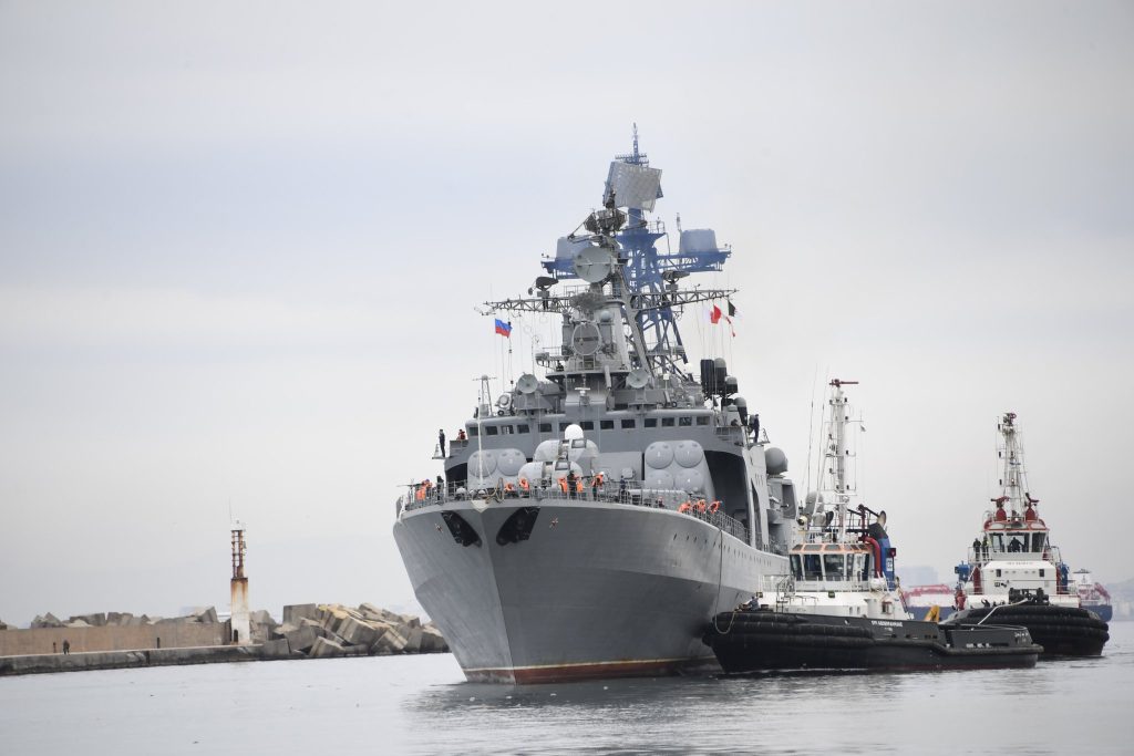 توقف مجموعة سفن تابعة لأسطول الشمال الروسي بميناء ⁧‫الجزائر‬⁩