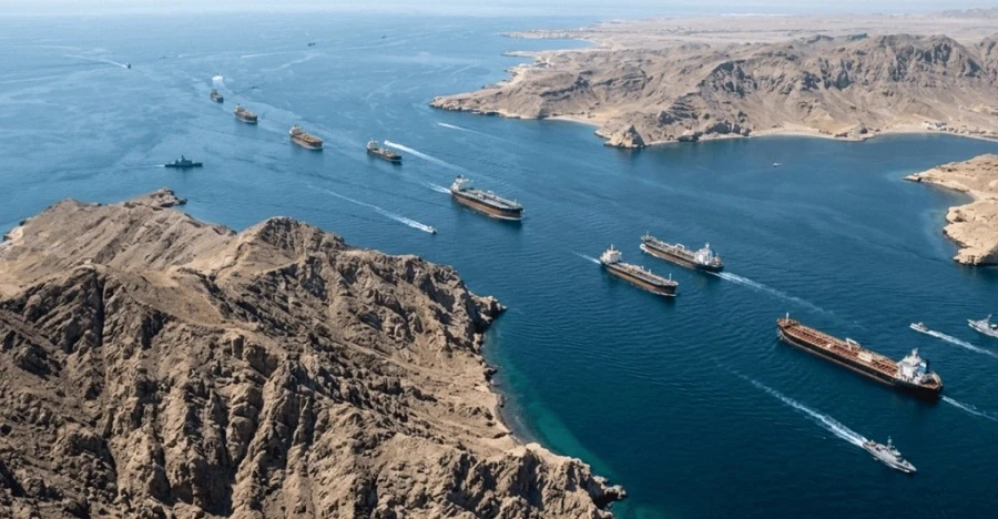 إيران ترفع القيود عن العراق في مضيق هرمز