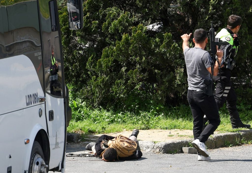 ‏هجوم مسلح يستهدف مقر القنصلية الاسرائيلية في إسطنبول