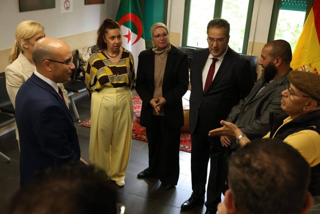 Algeria’s Secretary of State for Diaspora Visits Consulate in Barcelona