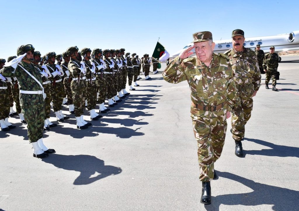 “إعصار 2026” : شنقريحة يشرف على مناورة عسكرية