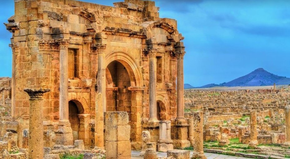تيمقاد.. كنز الجزائر الأثري يستقطب أكثر من 35 ألف زائر منذ مطلع السنة