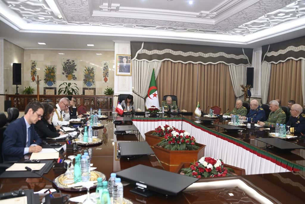 هذا ما قاله الفريق أول ⁧‫السعيد شنقريحة‬⁩ للوزيرة المنتدبة لدى وزيرة الجيوش الفرنسية وقدماء المحاربين أليس روفو