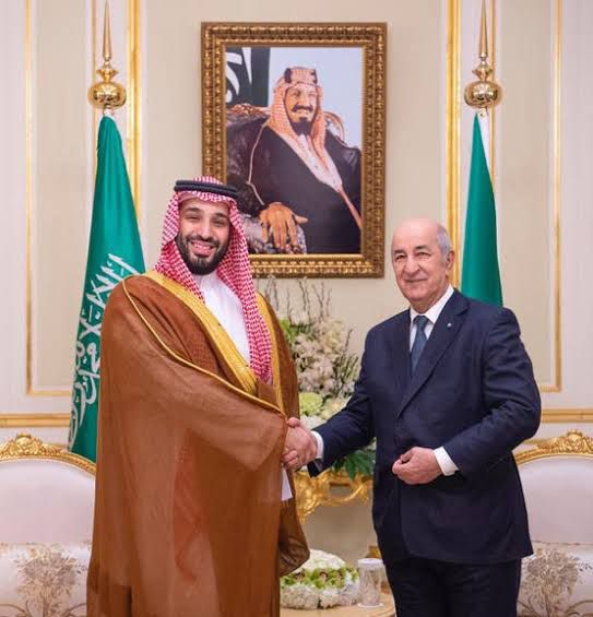 الرئيس الجزائري: السعودية هي الركيزة الأساسية في أوبك وانسحاب الإمارات “لا حدث” (فيديو)