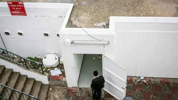 Israel Opens Shelters in Anticipation of a Renewed War