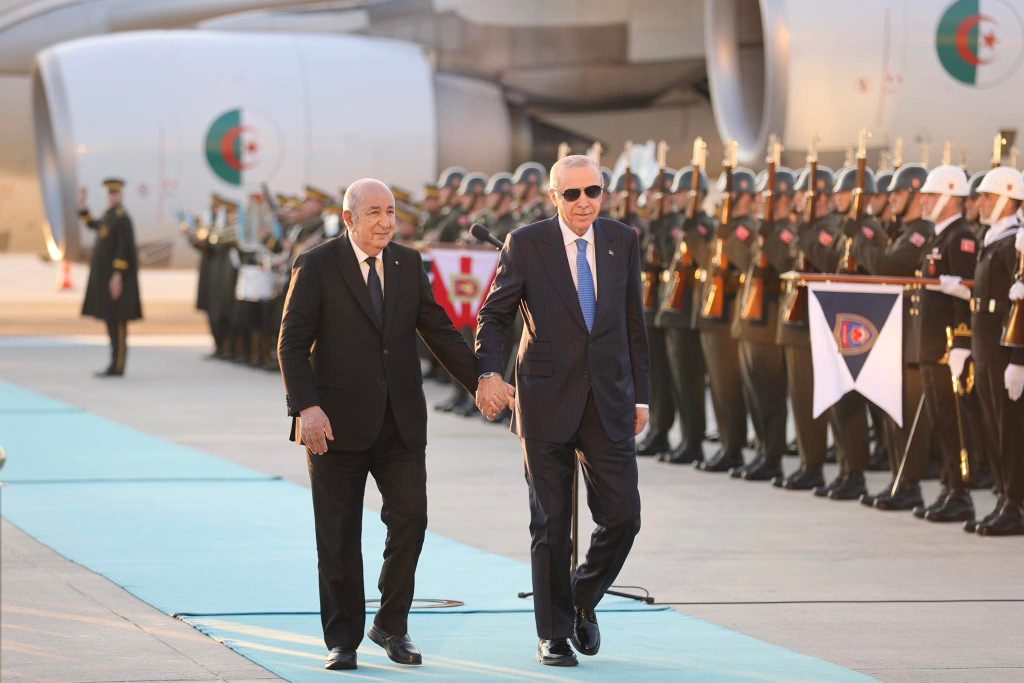 Turkey’s presidential protocol in honor of the Algerian president… What’s the story?