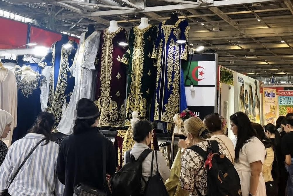 سفارة المغرب بباريس.. غرفة عمليات قذرة لتشويه صورة الجزائر في “Foire “de Paris