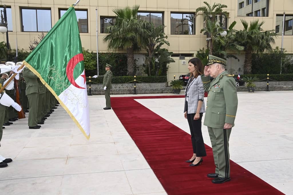 General Chanegriha Receives French Delegate Minister for Armed Forces and Veterans