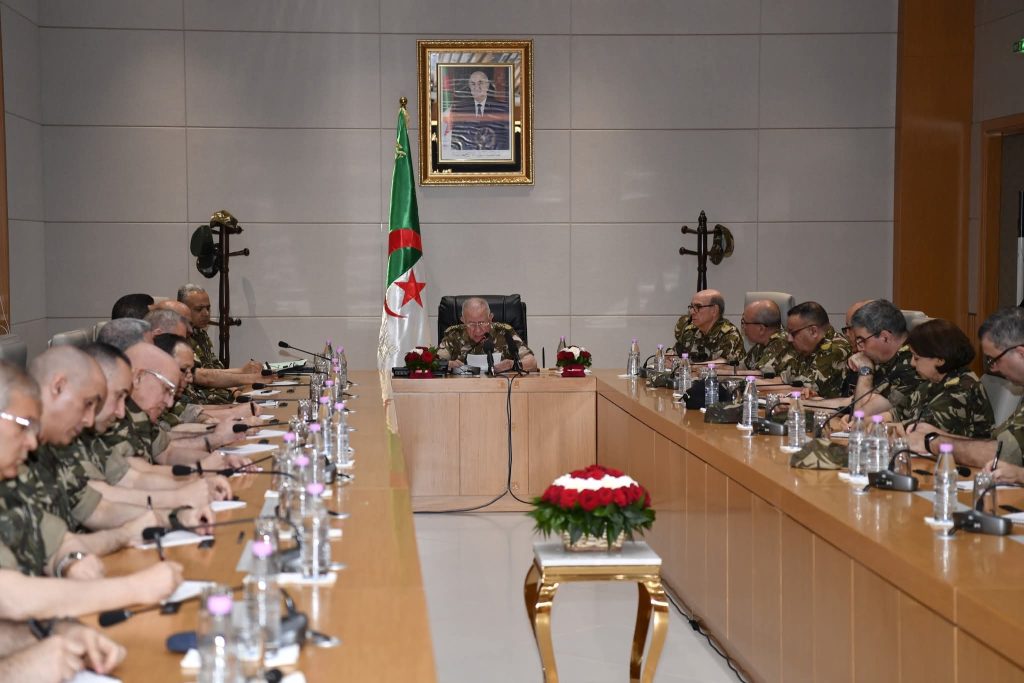 شنقريحة يشرف على تنصيب اللواء زاهي منير مديرا عاما جديدا للأمن الداخلي الجزائري
