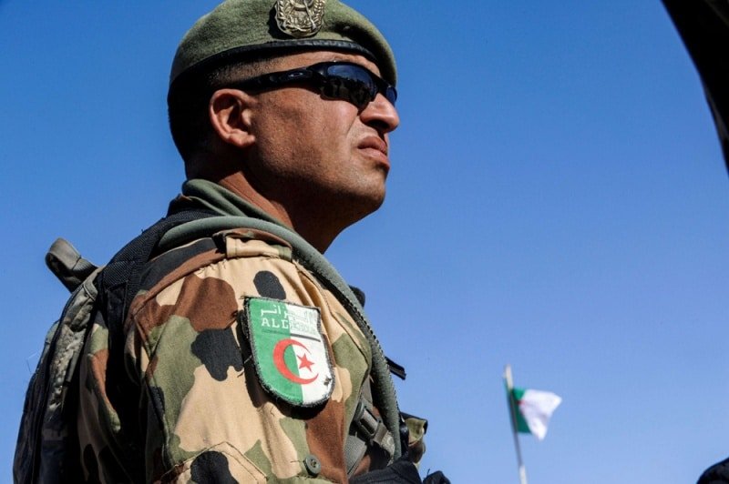 L’armée algérienne intensifie sa lutte contre le terrorisme et les réseaux de drogue