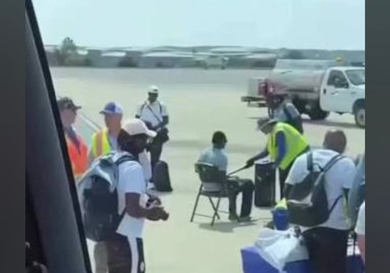 ما حقيقة تفتيش بعثة بطل إفريقيا عقب وصوله إلى أمريكا!