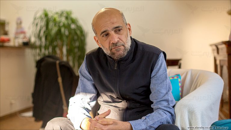 فرنسا تفكك أسرة ناشط فلسطيني وتعرضه لانتهاكات حقوقية “صارخة”