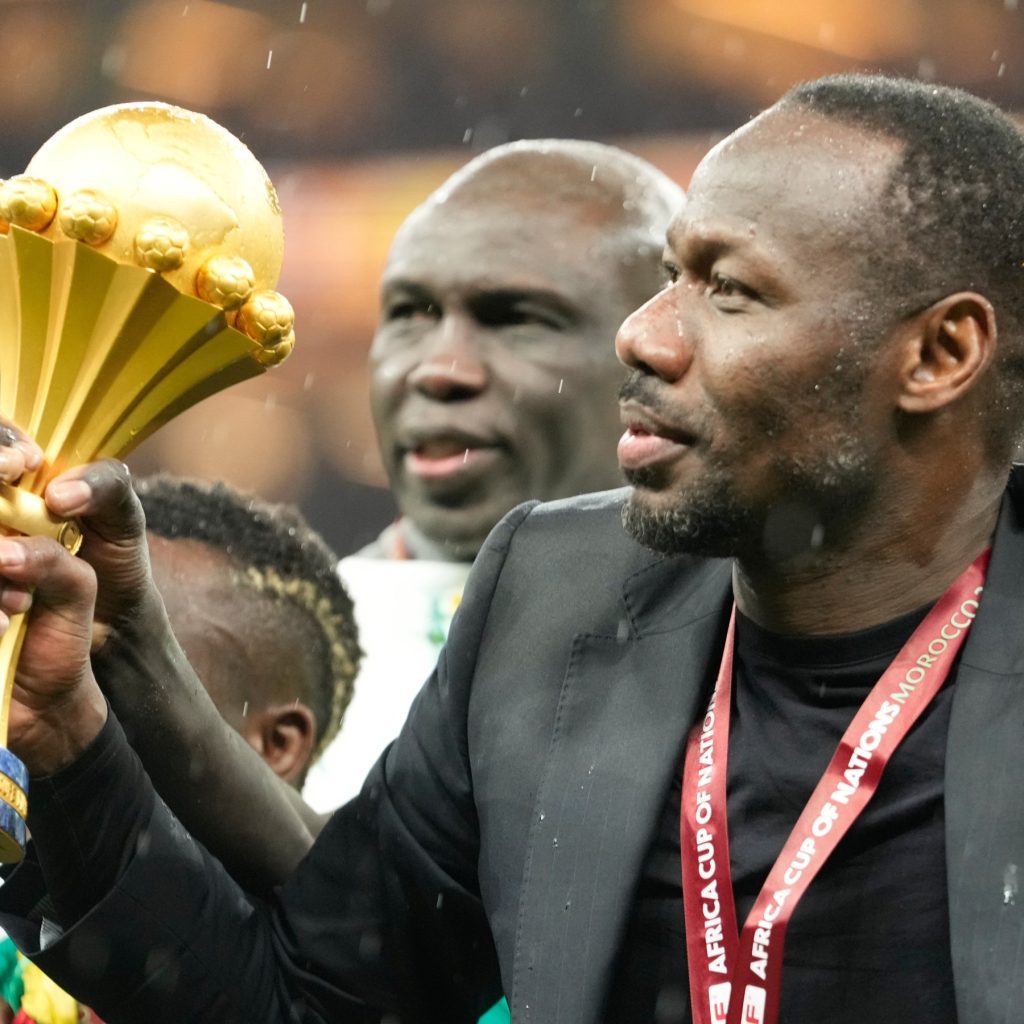 تصريحات مدرب بطل إفريقيا تتحول إلى “ترند” في مواقع التواصل الاجتماعي!