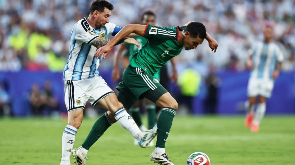 مباراة الجزائر والأرجنتين.. الفاف تتحرك!