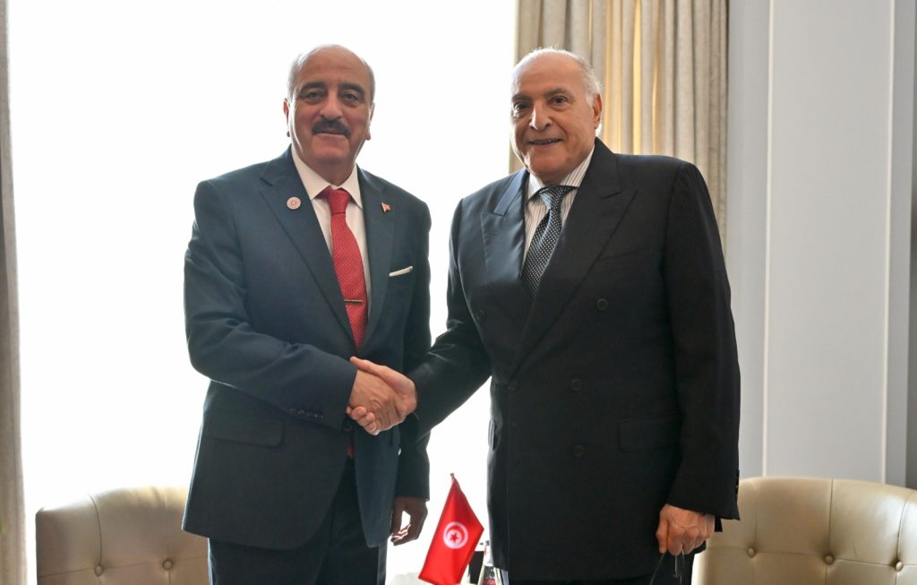 الوضع في ليبيا والأمن في المتوسط محور مباحثات عطاف ونظيره التونسي