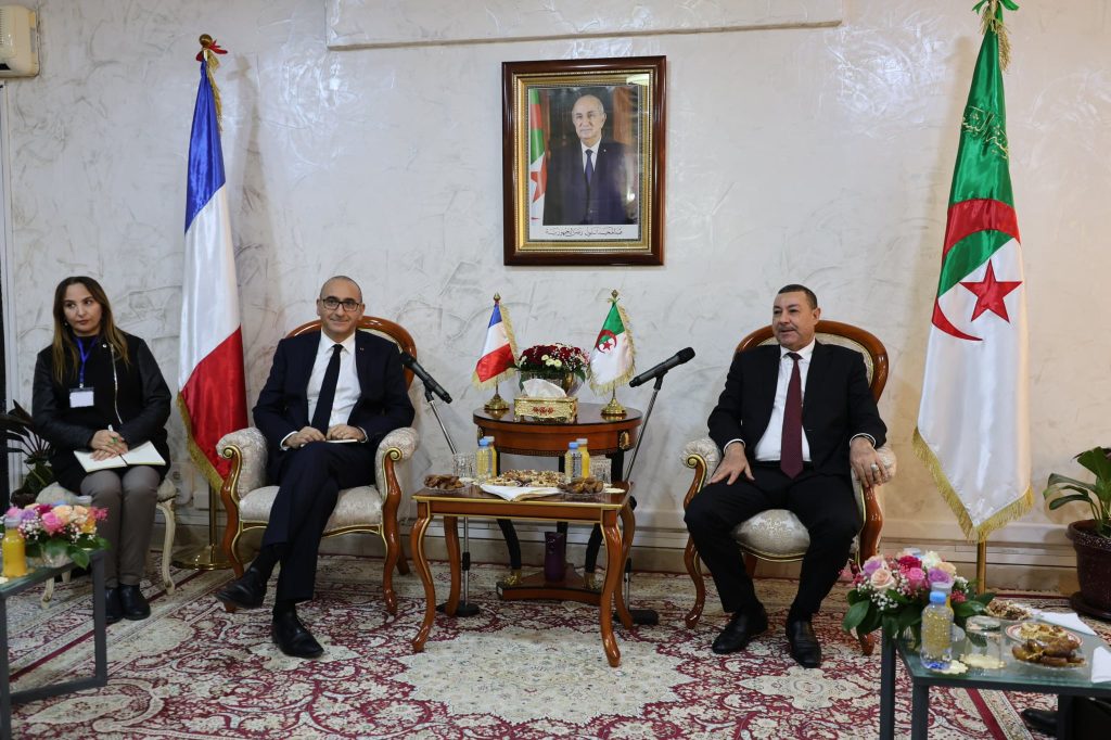 زيارة سعيود لفرنسا: هل تنهي باريس سياسة المماطلة تجاه مطالب الجزائر؟