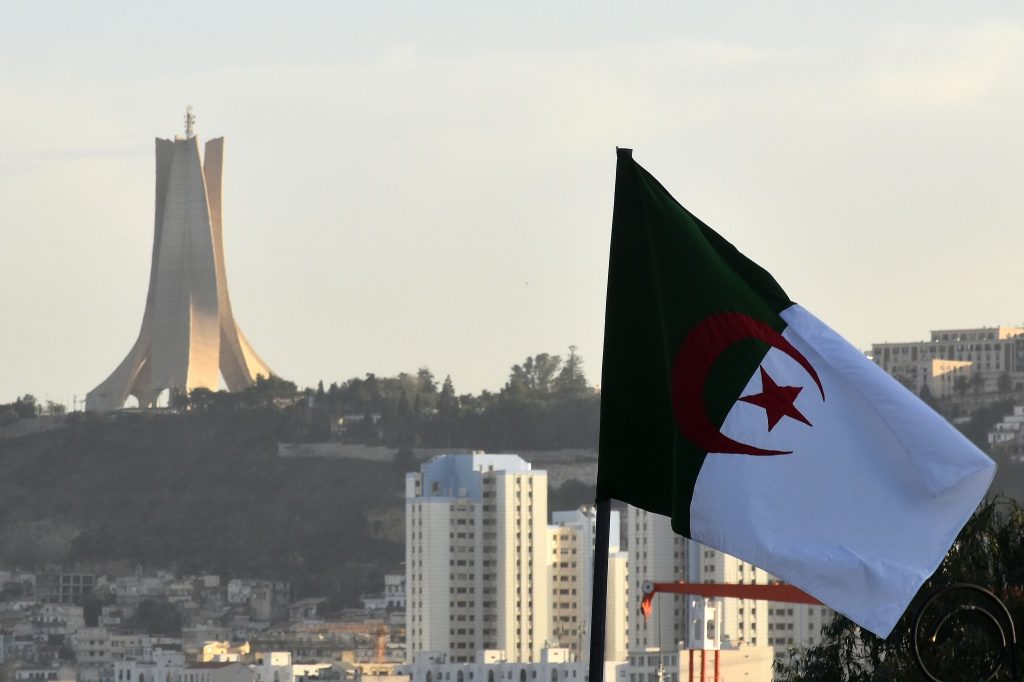 هذا ما ستجنيه الجزائر بعد خروجها من القائمة الرمادية لـ”غافي”