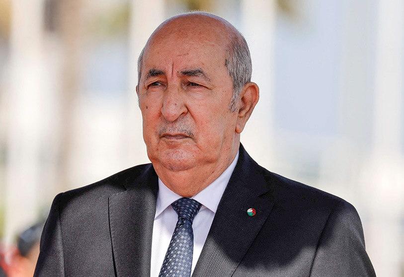 الرئيس تبون يشيد بجهود نساء ورجال الحماية المدنية في إخماد النيران