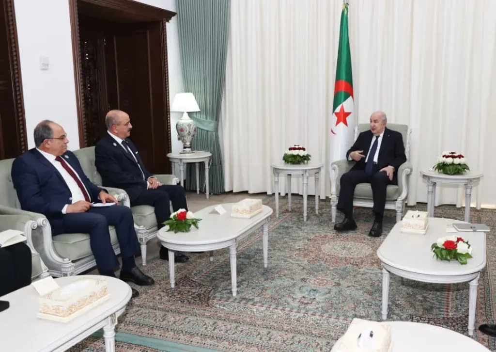 الرئيس تبون يستقبل وزير الشؤون الخارجية والهجرة والتونسيين بالخارج