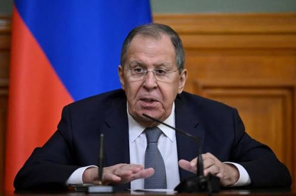 Lavrov Points Finger at France for Arming and Controlling Terror Groups in Africa